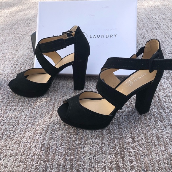 Black suede heeled sandal - Picture 4 of 6